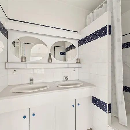 Vue - Pour 6 - 5 M De La *